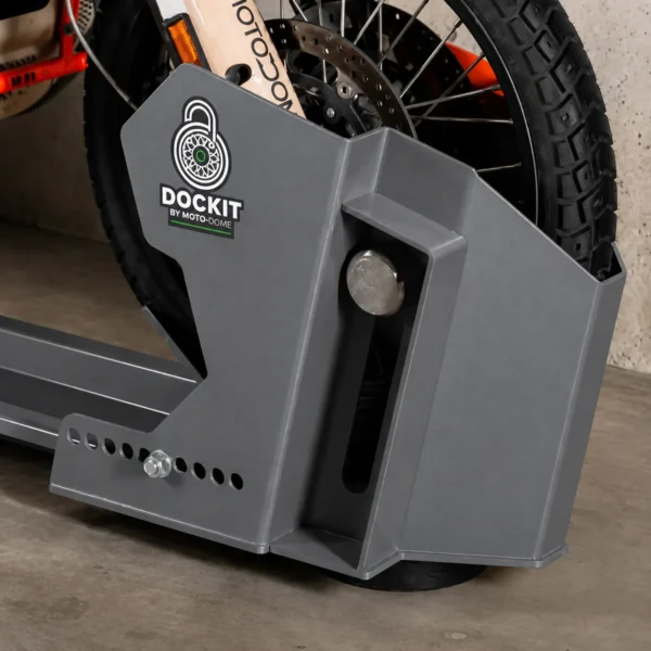 Nahaufnahme des DockIT-Verriegelungskopfs in Metallic-Grau