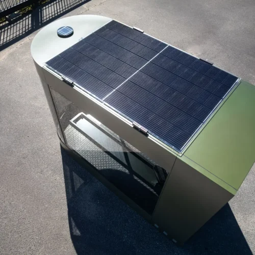 MotoDome Off-grid with solar panel MotoDome Off-grid model topped with an integrated solar panel for autonomous power